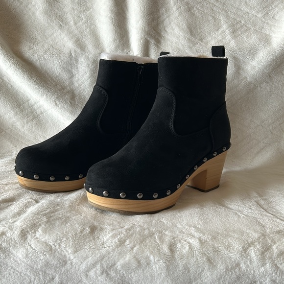Madden Girl Women's Svet Clog Booties - Picture 3 of 9